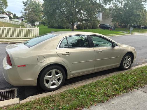 Beige 2012 Chevrolet Malibu LS