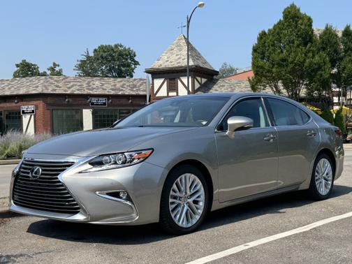 2016 Lexus ES 350 Base