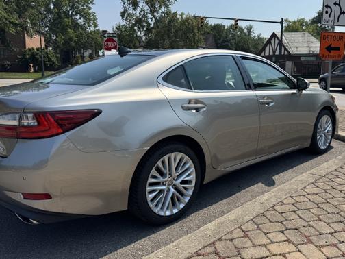 2016 Lexus ES 350 Base