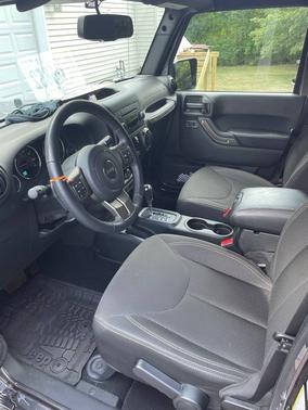 Gray 2018 Jeep Wrangler JK Unlimited Golden Eagle