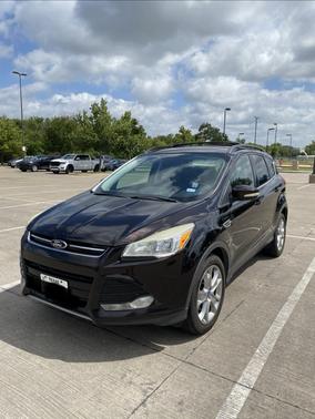 Black 2013 Ford Escape SEL