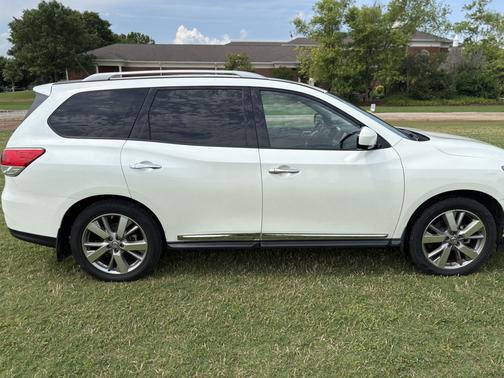 2016 Nissan Pathfinder Platinum