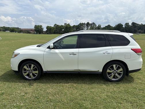 2016 Nissan Pathfinder Platinum
