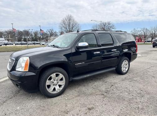 2011 GMC Yukon XL 1500 SLT