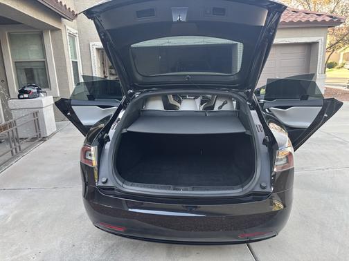 2016 Tesla Model S 90D