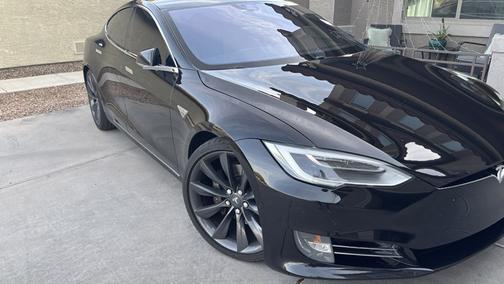 2016 Tesla Model S 90D
