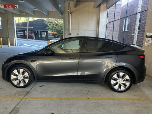 Gray 2024 Tesla Model Y Long Range