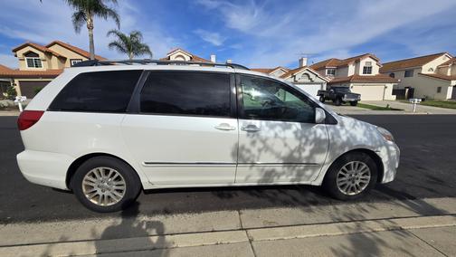 2007 Toyota Sienna XLE Limited