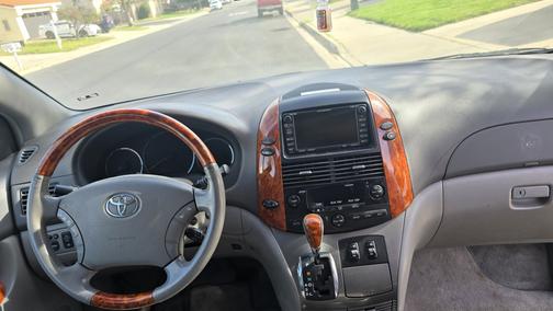 2007 Toyota Sienna XLE Limited
