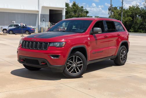 Red 2017 Jeep Grand Cherokee Trailhawk