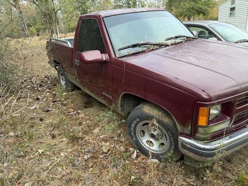 Red 1995 Chevrolet 1500 Cheyenne