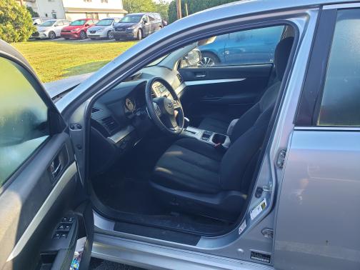 2013 Subaru Legacy 2.5i Premium