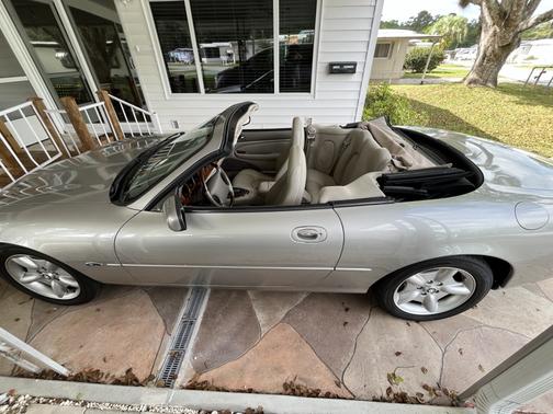 1999 Jaguar XK8 Base