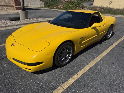 Yellow 2002 Chevrolet Corvette Z06