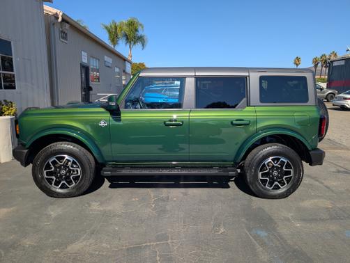 2023 Ford Bronco Outer Banks