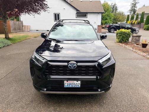 Black 2022 Toyota RAV4 Hybrid SE