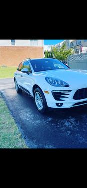 White 2017 Porsche Macan Macan
