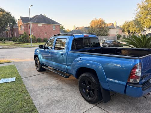 Blue 2009 Toyota Tacoma PreRunner