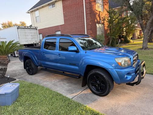 Blue 2009 Toyota Tacoma PreRunner