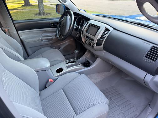 Blue 2009 Toyota Tacoma PreRunner