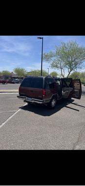 Brown 1998 GMC Yukon SLE
