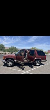 Brown 1998 GMC Yukon SLE