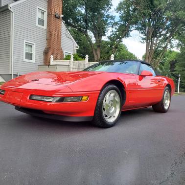 Red 1995 Chevrolet Corvette Base