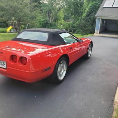 Red 1995 Chevrolet Corvette Base