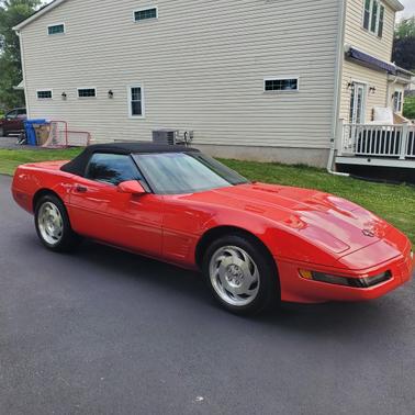 Red 1995 Chevrolet Corvette Base