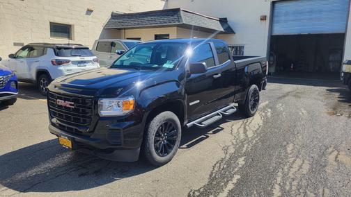 2022 GMC Canyon Elevation Standard