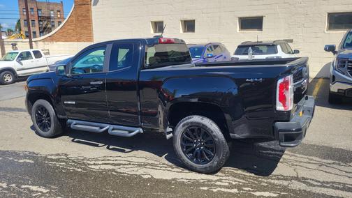 2022 GMC Canyon Elevation Standard
