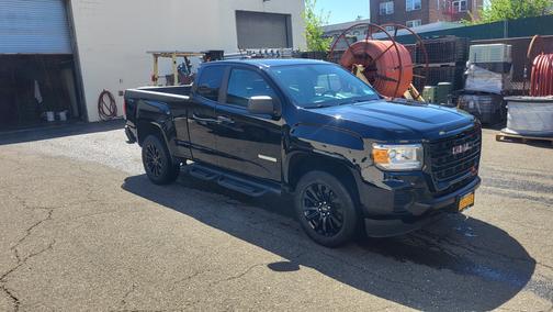 2022 GMC Canyon Elevation Standard