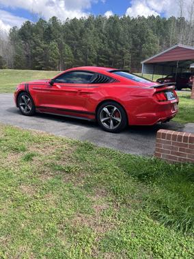2015 Ford Mustang EcoBoost Premium