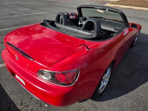 Red 2000 Honda S2000 Base