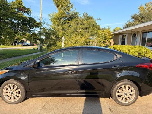 Black 2014 Hyundai ELANTRA SE