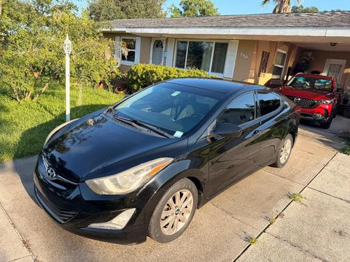 Black 2014 Hyundai ELANTRA SE