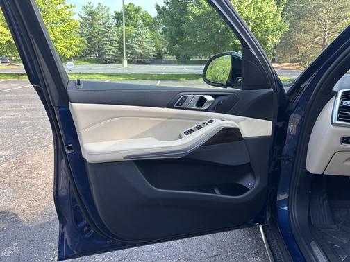 Blue 2021 BMW X5 PHEV xDrive45e