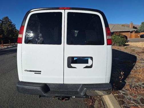 White 2014 Chevrolet Express 2500 LT