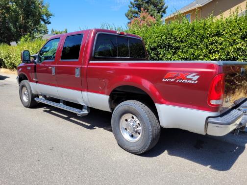 2004 Ford F-250 XLT Crew Cab Super Duty
