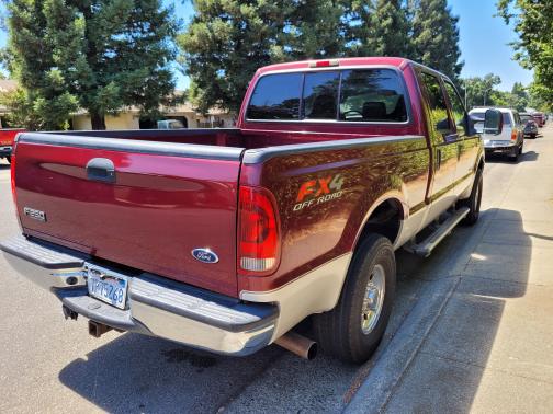 2004 Ford F-250 XLT Crew Cab Super Duty