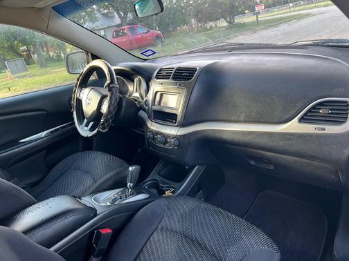Red 2015 Dodge Journey SXT