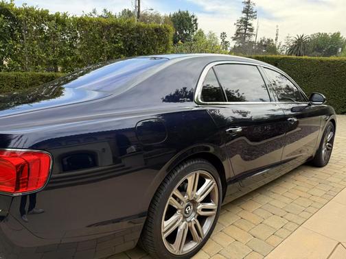 2016 Bentley Flying Spur W12