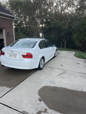 White 2006 BMW 325 i