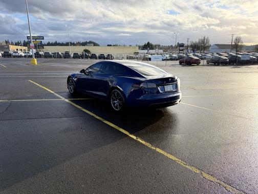 2022 Tesla Model S Long Range