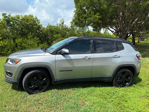Silver 2020 Jeep Compass Latitude