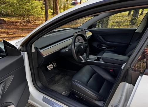 2019 Tesla Model 3 Performance
