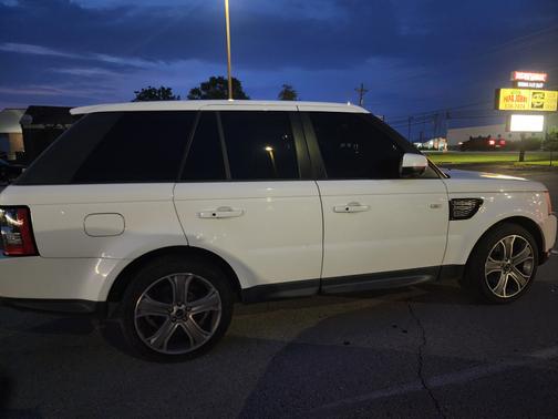 White 2012 Land Rover Range Rover Sport HSE