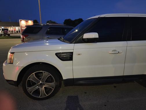 White 2012 Land Rover Range Rover Sport HSE
