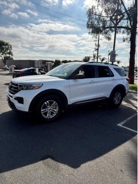 White 2020 Ford Explorer XLT