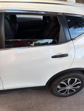 White 2019 Nissan Rogue S